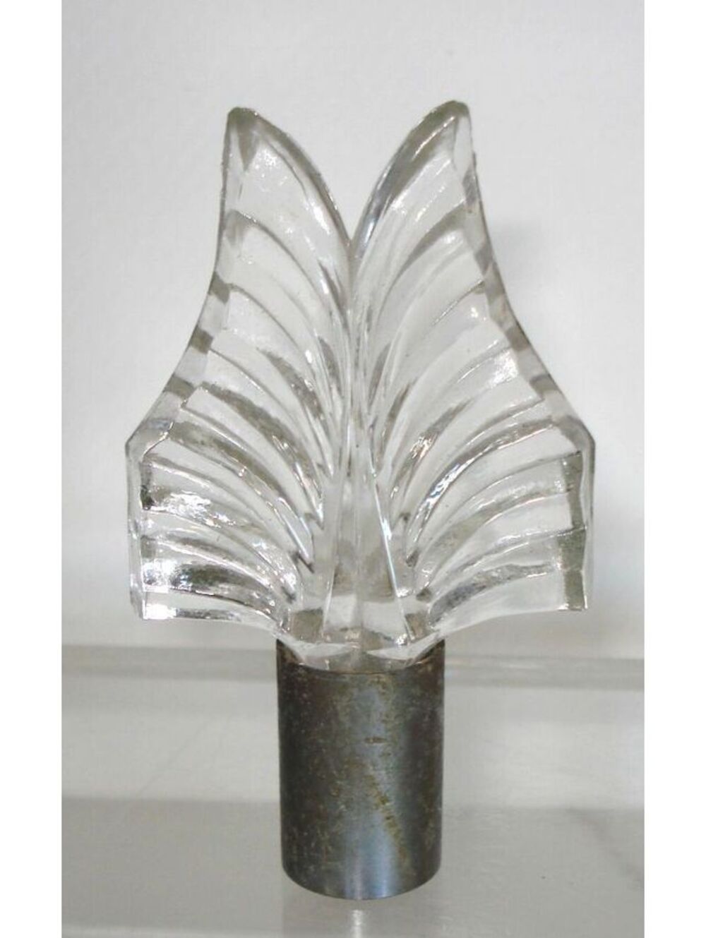 Vintage MCM pressed glass leaf/ butterfly lamp finial W/ aged threaded base